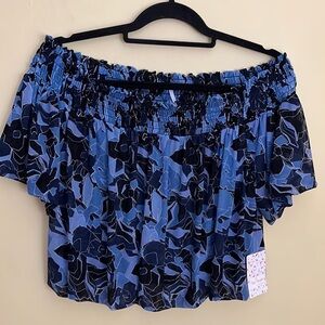 Free People off shoulder top. NWT